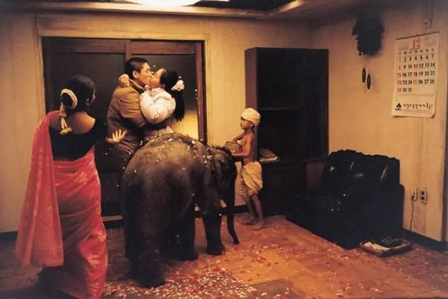 A scene from the film “Oasis” [Provided by KOBIS. No resale or database use permitted]