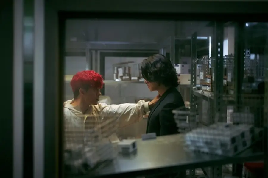 Still from the film 'Revival Man: The Red' [Provided by Lotte Entertainment and Yong Film. Not for resale or database use]