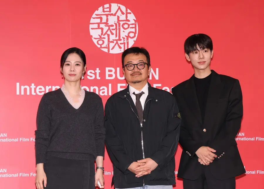 From left: actor Kim Hyun-joo, director Yeon Sang-ho and actor Bae Hyun-sung at a press conference for the 31st Busan International Film Festival film 'Paradise Lost.' 2026.10.10