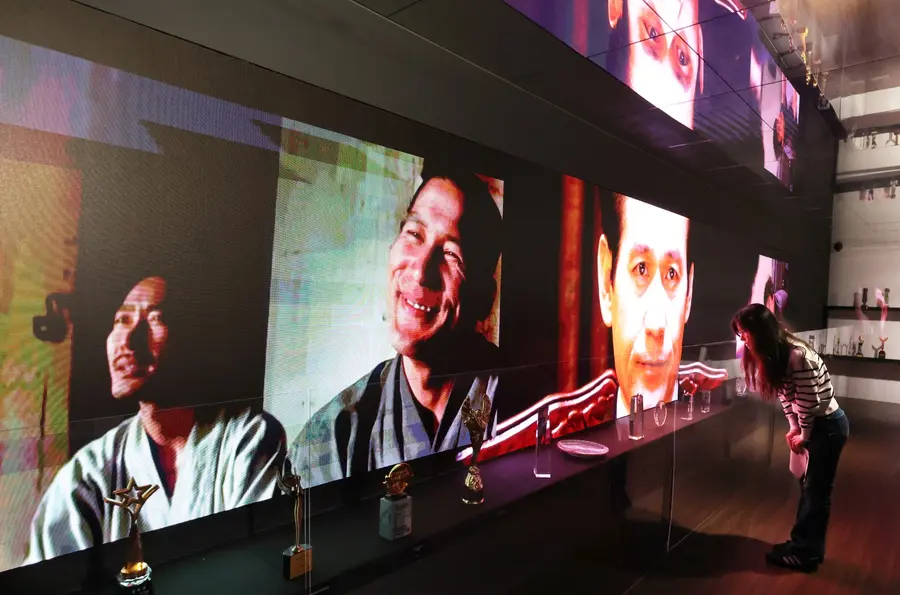 Exposición especial «Cine y arte contemporáneo: en homenaje a Ahn Sung-ki», en Museum One, distrito de Haeundae, Busan, el día 14 La exposición en homenaje al actor Ahn Sung-ki permanecerá abierta hasta el 27 de diciembre, coincidiendo con el 31.º Festival Internacional de Cine de Busan. 14.10.2026
