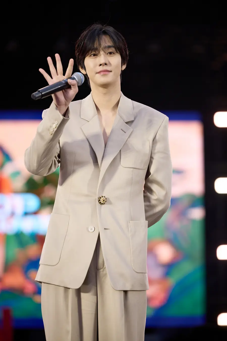 El actor Ahn Hyo-seop [Imagen cedida por Netflix. Prohibida su reventa y uso en bases de datos]