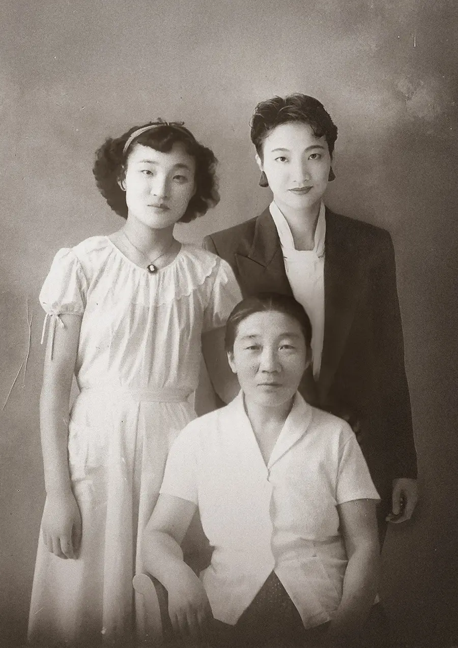 〈Horoomon〉